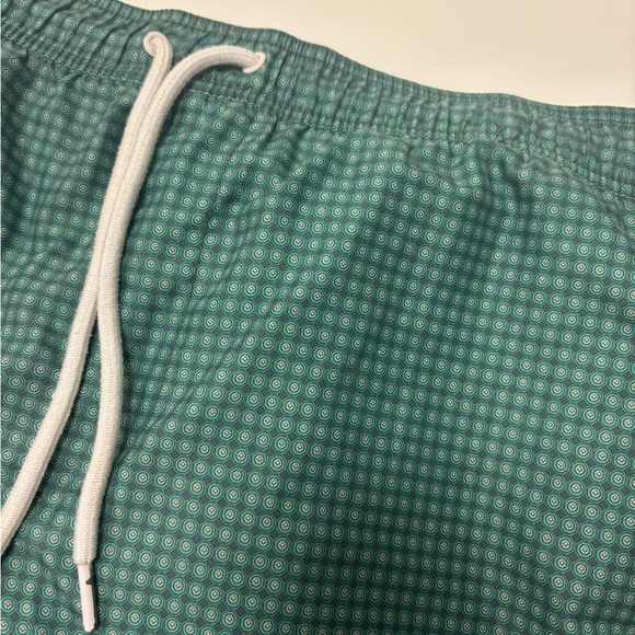 Amazon Essentials Men’s Swim Trunks XXL Green Geometric Print - Picture 2 of 5